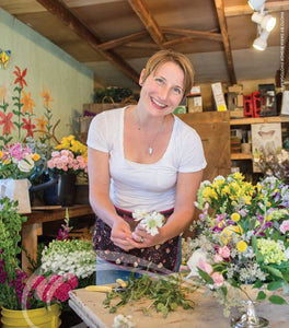 Falling into Flowers: A Step-By-step Guide to Today's Modern Wedding Business - FlowerBox