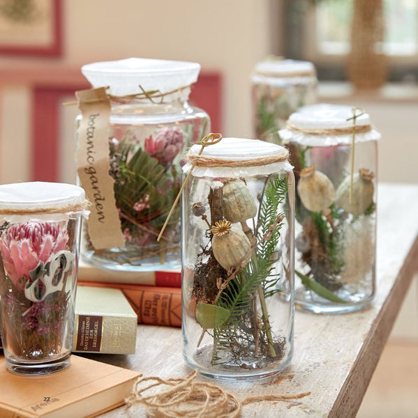 We Love Dried Flowers - Handmade Wreaths, Room Decorations & Bouquets –  WildFlower Media
